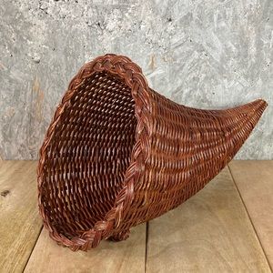 Vintage Wicker cornucopia
